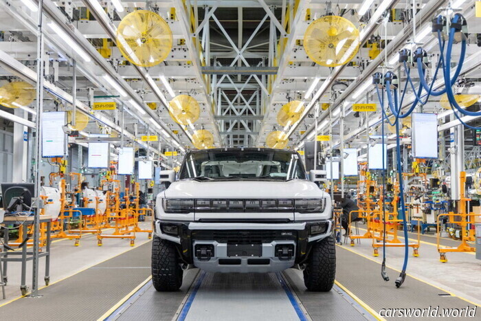 GM Despide A 200 Trabajadores En La Planta De Vehículos Eléctricos Y No Es Por Trump | Carscoops